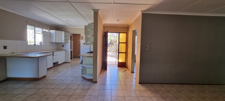 3 Bedroom Property for Sale in Sunnyridge Eastern Cape
